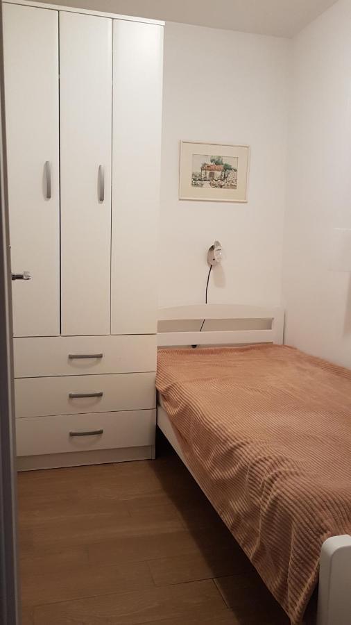 Apartmani Ljerka Malinska Exterior foto