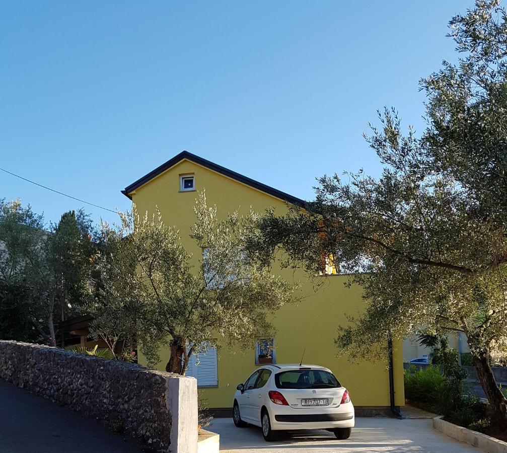 Apartmani Ljerka Malinska Exterior foto