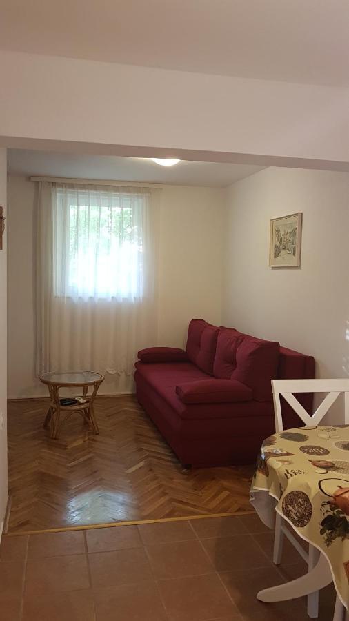 Apartmani Ljerka Malinska Exterior foto